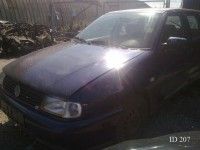 Volkswagen Polo 2000 - Автомобиль на запчасти