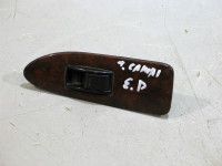 Toyota Camry 1996-2001 Переключатель стеклоподъемника, правый (перед.) Запчасть код: 84810-12080
Тип кузова: Sedaan