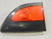 Renault Megane 1996-2002 Задний фонарь (на люке), левый (седан) 1996-1999 Запчасть код: 7700838532
Тип кузова: Sedaan