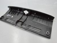 Seat Leon НАКЛАДКА ЗАДНЕЙ ПАНЕЛИ Запчасть код: 1P0863459B 1UQ
Тип кузова: 5-ust ...