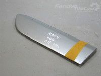 Toyota RAV4 (XA20) 2000-2006 Молдинг (правый задний дверь) Запчасть код: 75075-42960