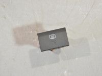 Volkswagen Polo Переключатель Запчасть код: 6R0959621
Тип кузова: 5-ust luukpära
