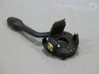 Volkswagen Golf 3 1991-2002 Рычаг Сигнал поворотов / Переключатель света Запчасть код: 1H0953513C