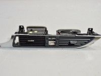 Audi A6 (C7) Воздуховод (панель приборов), медиана Запчасть код: 4G1820951F 6PS
Тип кузова: Univer...