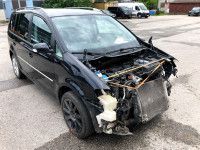 Volkswagen Touran 2009 - Автомобиль на запчасти