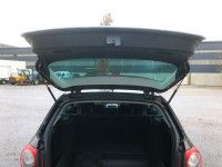 Volkswagen Passat 2005 - Автомобиль на запчасти