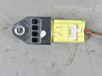 Subaru Outback Датчик боковой удара Запчасть код: 98235AJ000
Тип кузова: Universaal