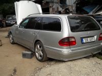 Mercedes-Benz E (W210) 2000 - Автомобиль на запчасти