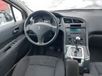 Peugeot 5008 2011 - Автомобиль на запчасти