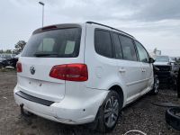 Volkswagen Touran 2011 - Автомобиль на запчасти