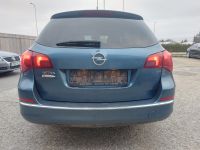 Opel Astra (J) 2013 - Автомобиль на запчасти