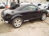 Audi TT (8N) 1999 - Автомобиль на запчасти