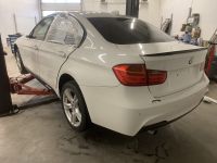 BMW 3 (F30 / F31) 2012 - Автомобиль на запчасти