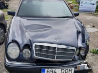 Mercedes-Benz E (W210) 1996 - Автомобиль на запчасти