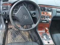 Mercedes-Benz E (W210) 1996 - Автомобиль на запчасти