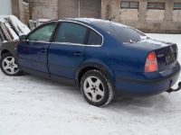 Volkswagen Passat 2003 - Автомобиль на запчасти